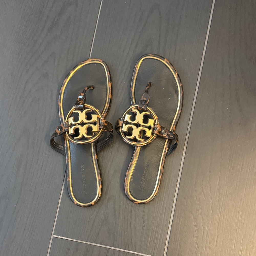 Tory Burch Black & Tortoise Logo Thong Sandals with Gold Emblem